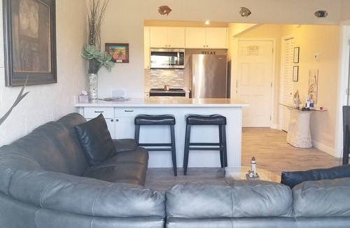 Marathon Condo | Boating & Beaches! Marathon 1 bdrm condo on canal w/boat launch.