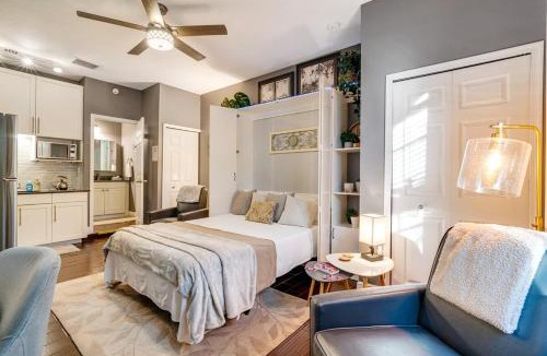 Bonita Springs Apartment | Bonita Beach Oasis - Pool & Fire Pit