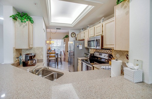 Bonita Springs Condo | Bonita Springs Condo w/Community Pool Access!