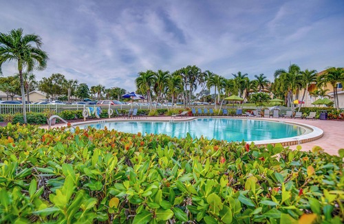 Bonita Springs Condo | Bonita Springs Condo w/Community Pool Access!