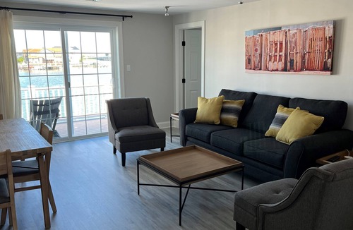 Stone Harbor Condo | Boutique Bay Front Condo with water slip in Stone Harbor