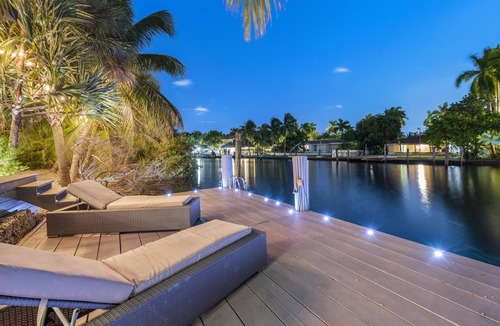 Northeast Miami Villa | BRAND NEW! Balinese Villa with Pool, Sleeps 10. On the water.