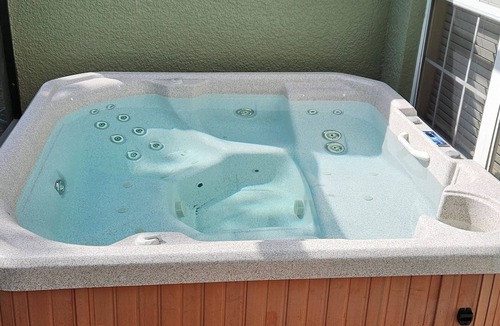 Kissimmee House | Brand new villa near all mayor themeparks & airport. Private jacuzzi & Pool !