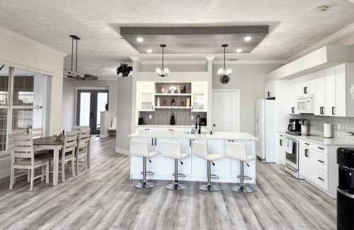 Fort Myers House | Breath taking waterfront 2,175sf 3-bedroom, 2-bath Home in Cape Coral