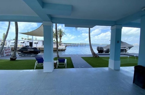 Key Largo Village House | Breathtaking BAYSIDE VIEWS, private beach and boat ramp access, manatees galore!