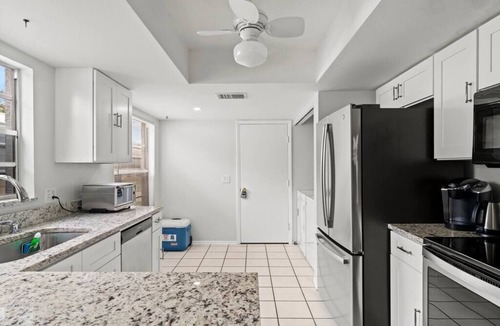 Trailer Estates House | Breezy Palms for 8! S