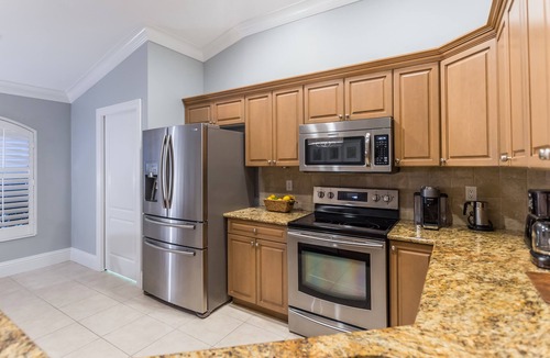 Central Naples House | Briarwood Oasis Retreat – Bright Naples Home, 4BR/3BA, Private Pool