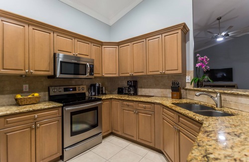 Central Naples House | Briarwood Oasis Retreat – Bright Naples Home, 4BR/3BA, Private Pool