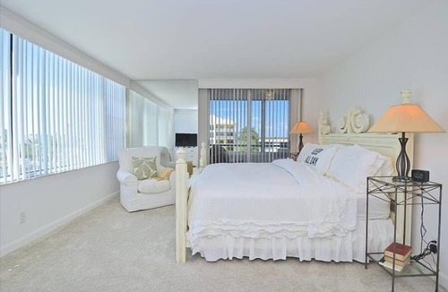 Siesta Key Condo | Bright and Airy 4th floor condo at Fisherman's Haven with Private Beach and Stunning Water Views! FH