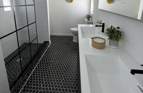 Carrollwood House | Bright cheerful newly renovated home with pool!