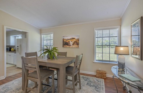 Edgewater House | Bright, Clean and Roomy House with Intracoastal Waterway Resort Access