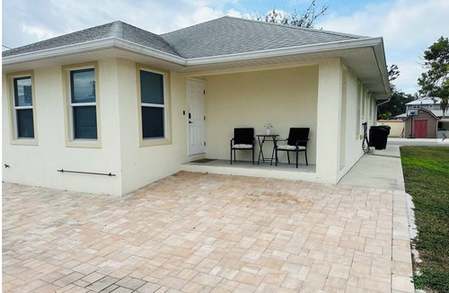 Southgate Apartment | Bright & Comfy 1BR Apartment