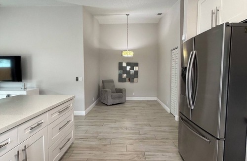 Sunrise House | Brilliant 3-bedroom house with AC in charming Sunrise