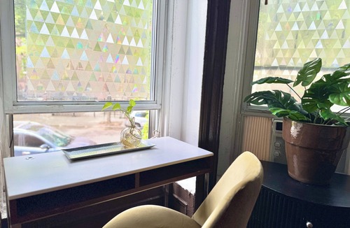 Bedford-Stuyvesant Apartment | Brooklyn Eco-Luxury Tech Loft - Sleeps 4 + 20Min to Manhattan-1st FL-AC-FASTWIFI