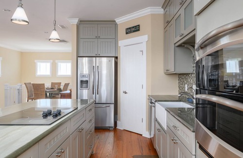 Oceanmarsh Subdivision House | Buried Treasure - Great Marsh Views on Harbor!