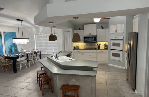 Port Saint Lucie House | By golf/beaches ~ Heated Saltwater Pool ~ King Bed