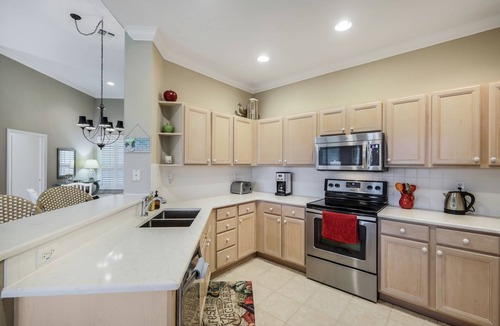 Tropical Cove House | Caddie's Cabin at Lexington CC Golf Village