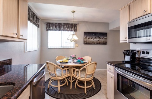 South Island Condo | Canal Front Condo- Walk to Marina, Heated Pool