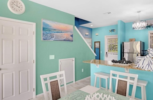 Marathon House | Canalside 2BR/1.5BA Bungalow Villa 7024 with Jetted Spa Pool: Village at Hawks Cay Villas