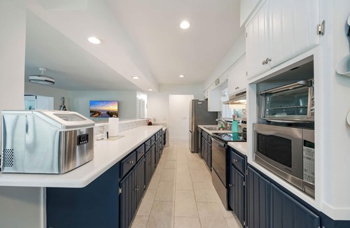 Yacht Club Villa | Cape Coral Oasis: Pool, Bikes, July 4th Open!