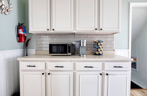 Lower Township House | Cape May 4 Bed Pool Oasis,Dog Friendly, Sleeps 10, Outdoor shower + Firepit + EV