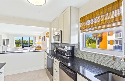 Lely Golf Estates Condo | Capri 2BR Lely Resort | Golf Views | Community Pool