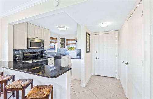 Lely Golf Estates Condo | Capri 2BR Lely Resort | Golf Views | Community Pool