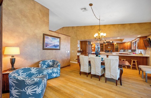 Redington Beach Villa | Casa Bonita - Beach Villa and Pickleball Resort