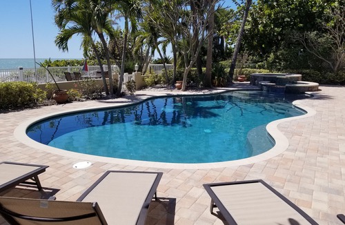 Redington Beach Villa | Casa Bonita - Beach Villa and Pickleball Resort