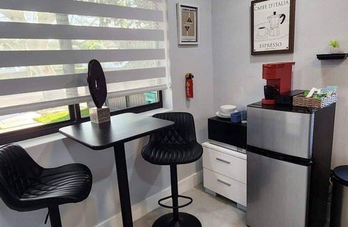 Coral Terrace Apartment | Casa Calle 19 Studio By Dream Vacation