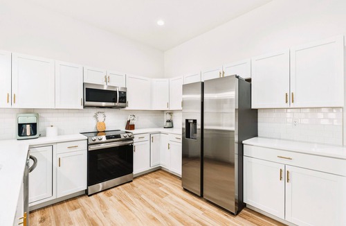 Jensen Beach House | Casa Rio-Playa- New 4BR Retreat w/Pool