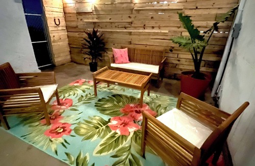 Tampa Cottage | "Casita" The Pelican tiny Home Ybor/D’Town/Cruise port