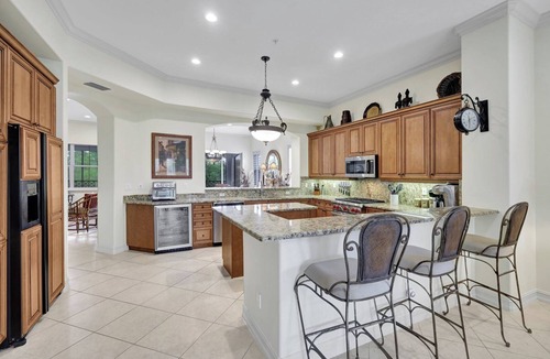 North Naples Condo | Castillo in Tiburon - Luxury Penthouse