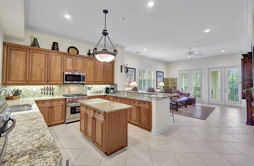 North Naples Condo | Castillo in Tiburon - Luxury Penthouse