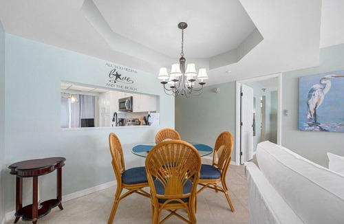 Sand Key Condo | 🩱CBC 1-15C – Pool, hot tub, beach front, gym, pickleball!