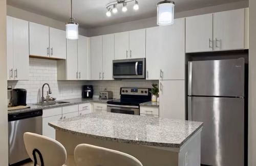 Citrus Park Apartment | Central Tampa/Pool, Gym + Free Parking