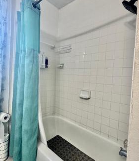 Pinellas Park House | Centrally Located Cozy Home in a Quiet and Peaceful Neighborhood