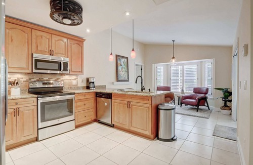 Central Naples House | Centrally Located Pool Home in Naples