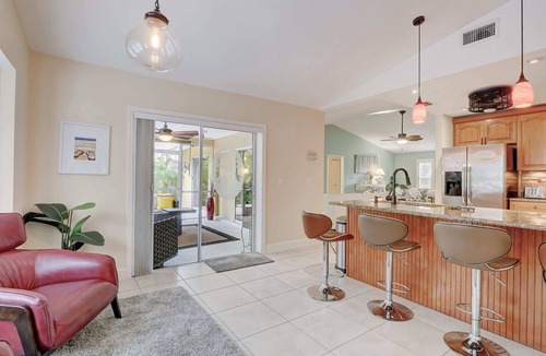 Central Naples House | Centrally Located Pool Home in Naples