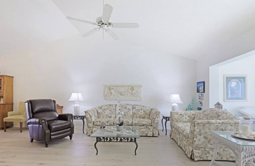 Pelican Bay House | Chanteclair Maisonet Pelican Bay