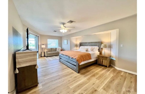 Deep Creek House | Charlotte Harbor Hideaway-Heated Pool Oasis!