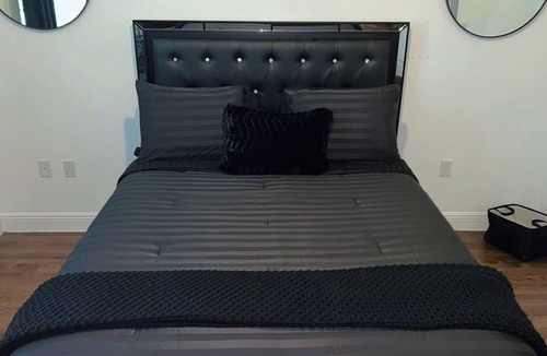 West Palm Beach Apartment | Charming 1-bedroom apartment in lovely West Palm Beach with AC, WiFi