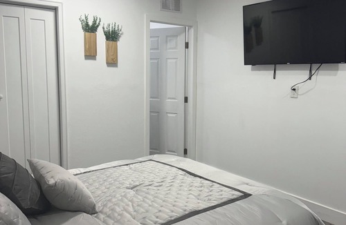 Lehigh Acres Apartment | Charming 1-bedroom apartment with AC, WiFi in enchanting Lehigh Acres