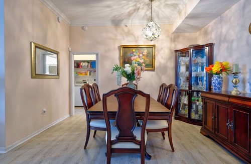 East Ocean Ave Apartment | Charming 2-bedroom apartment with AC, fitness room in brilliant Lantana
