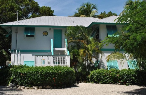 Islamorada House | Charming 2-bedroom open water view home in Islamorada, perfect for 6 guests.