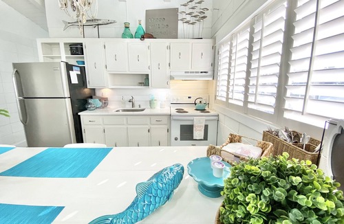 Laguna Beach Estates House | Charming 2BR Laguna Beach Cottage with Fenced Yard & Covered Patio ~ Beach Access #81