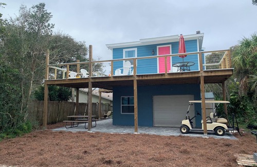 Flagler Beach House | Charming 3-bedroom bungalow in Flagler Beach just 2 blocks to the beach!