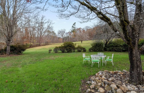 Sunset Cottage | Charming 3 bedroom Cottage w/private river access - near Lake Keowee & Jocassee