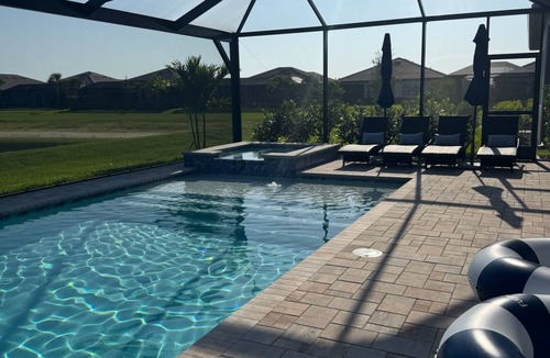 Estero House | Charming 3-bedroom house with pool, spa, & outdoor kitchen