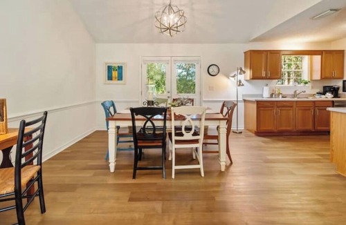 Foley House | Charming 3-bedroom house in lovely Foley just 7 miles to the beach.